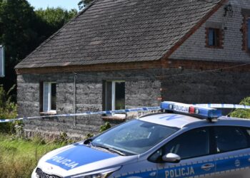 Dom rodziny z Czernik, fot. PAP/Adam Warżawa