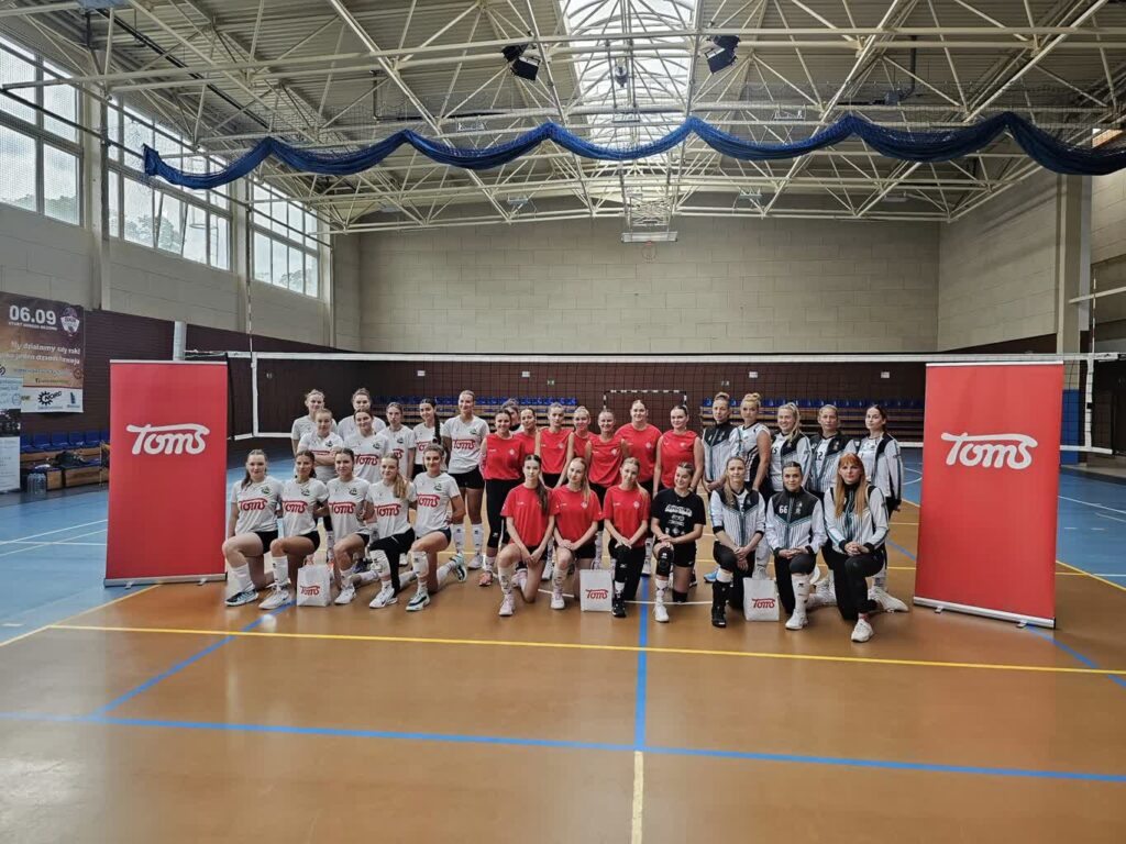 SPS Zbąszynek wygrał turniej siatkarek w Nowej Soli Radio Zachód - Lubuskie