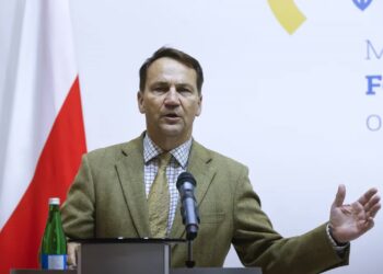 Sikorski: musimy uważać, by nie powielać rosyjskiej dezinformacji na temat dronów 12 Radosław Sikorski. Fot. EPA/SERGEY DOLZHENKO