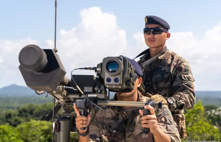 Kilka dronów przeleciało nad bazą wojskową Mourmelon-le-Grand we Francji. Fot. X/FrenchForces (zdjęcie ilustracyjne)