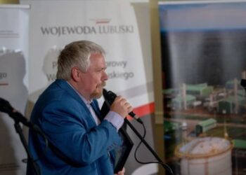 „Plan B” – zwycięski reportaż Michała Słobodziana w niedzielę po 9.00 15 „Plan B” – zwycięski reportaż Michała Słobodziana w niedzielę po 9.00 Radio Zachód - Lubuskie