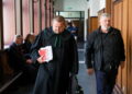 Piotr W. i jego adwokat Paweł Kusak w Sądzie Okręgowym w Warszawie (PAP/Rafał Guz)