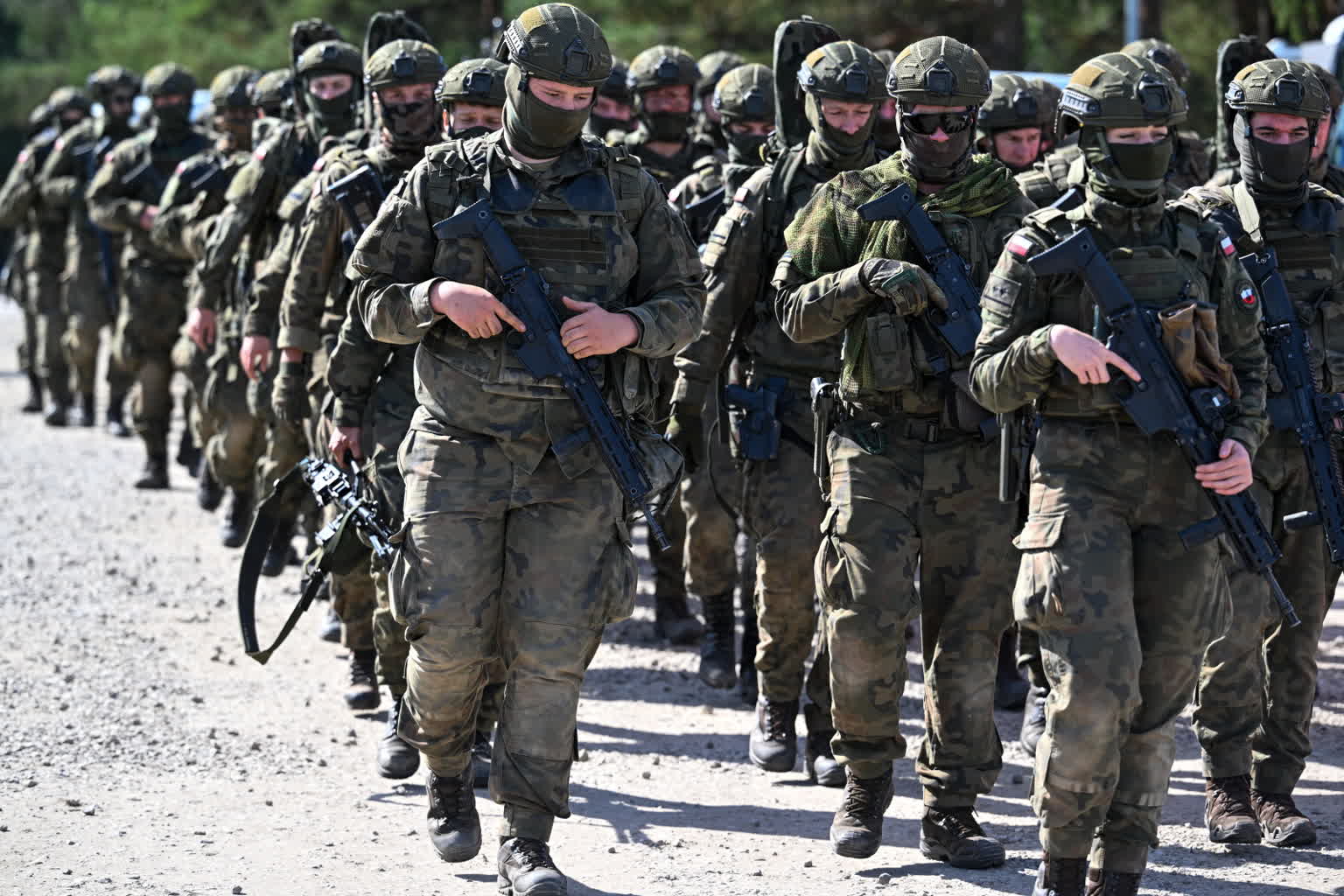 Szef MS: W Polsce budowano system autorytarny