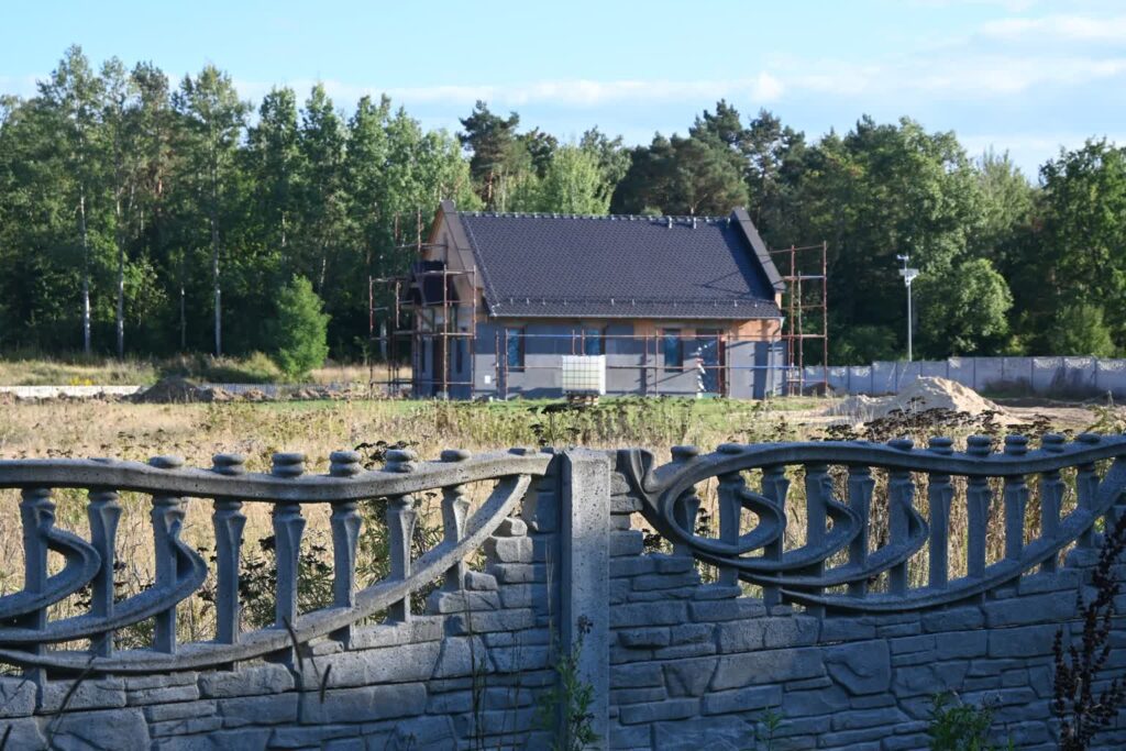 Nowa kaplica przy powstającym cmentarzu w Tomaszowie 3 fot. Urząd Gminy Żagań