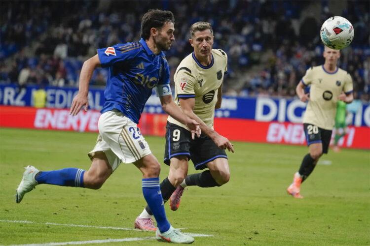 Lewandowski ratuje Barcelonę. Strzelił gola po zaledwie pięciu minutach od wejścia 9 Fot. PAP/EPA/PACO PAREDES