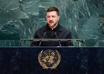 Wołodymyr Zełenski na zgromadzeniu ONZ (PAP/EPA/KENA BETANCUR)