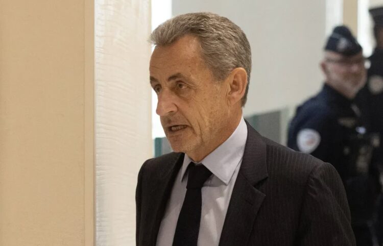 Były prezydent Francji Nicolas Sarkozy. Fot. PAP/EPA/YOAN VALAT