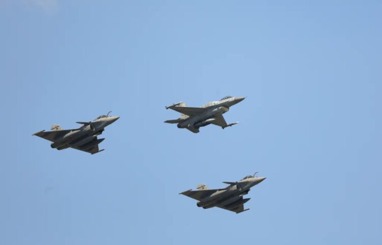 Myśliwce F-16. Zdj. ilustracyjne. Fot. PAP/Rafał Guz