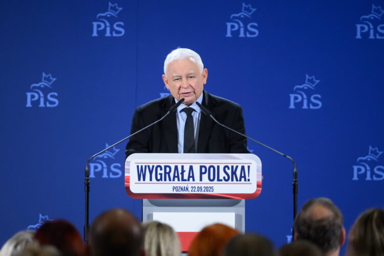 Prezes PiS Jarosław Kaczyński wystąpi w Zielonej Górze 9 Jarosław Kaczyński podczas otwartego spotkania z mieszkańcami Poznania (PAP/Jakub Kaczmarczyk)