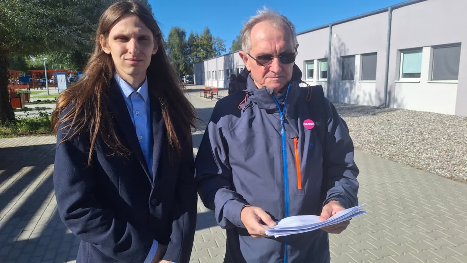 Partia Razem przeciwko płatnym parkingom przy szpitalu Radio Zachód - Lubuskie