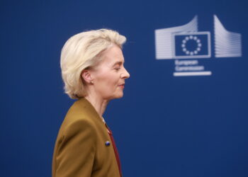 Na zdjęciu Ursula von der Leyen, przewodnicząca Komisji Europejskiej (PAP/EPA/OLIVIER HOSLET)
