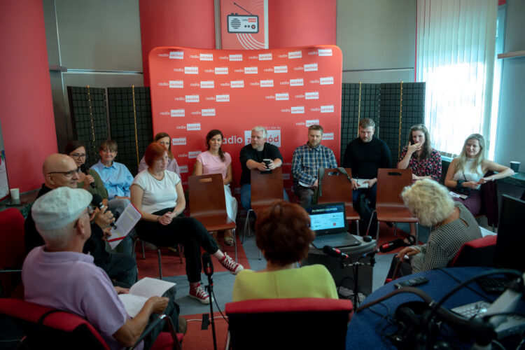 „Subiektywna historia polskiego reportażu radiowego- Studio Reportażu i Dokumentu Polskiego Radia” - posłuchaj audycji Cezarego Galka 9 „Subiektywna historia polskiego reportażu radiowego- Studio Reportażu i Dokumentu Polskiego Radia” - posłuchaj audycji Cezarego Galka Radio Zachód - Lubuskie