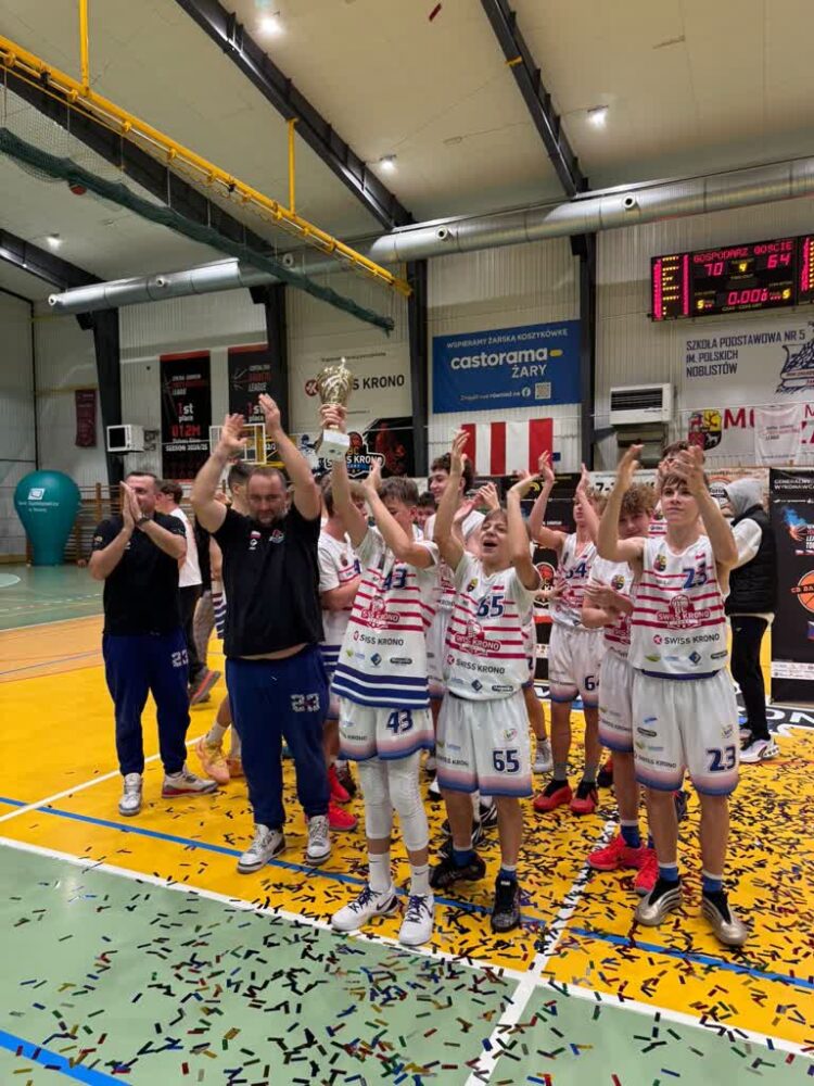 BC Swiss Krono wygrał turniej CEYBL w Żarach! 9 BC Swiss Krono wygrał turniej CEYBL w Żarach! Radio Zachód - Lubuskie