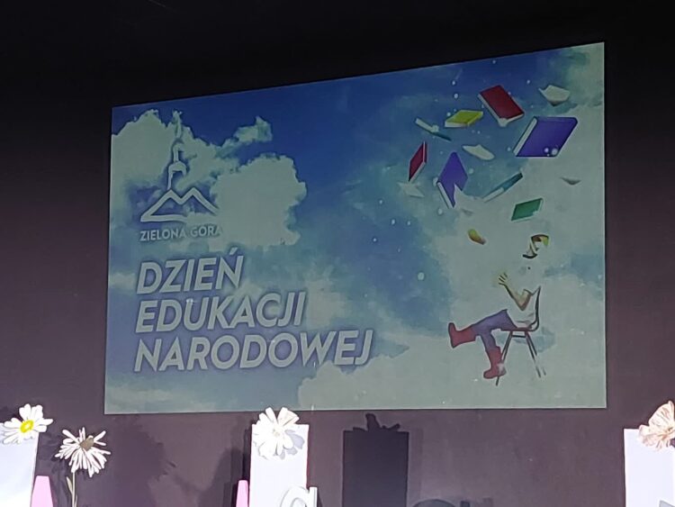 Nauczyciele i dyrektorzy szkół nagrodzeni przez prezydenta Zielonej Góry Radio Zachód - Lubuskie