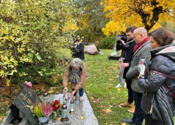 Trwa akcja „Podaruj Światło Pamięci” Radio Zachód - Lubuskie