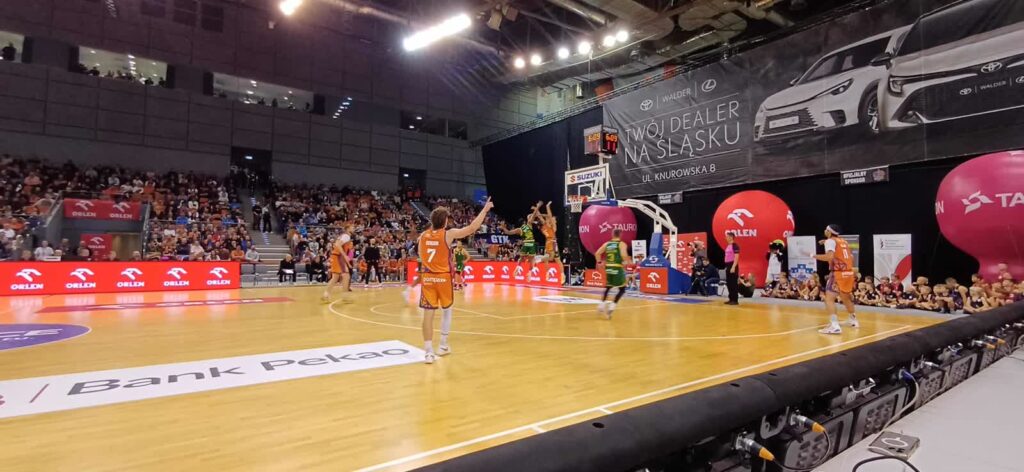 Przeciwnik słabiutki, Zastal skuteczny i jest pierwsza wygrana w PLK Radio Zachód - Lubuskie