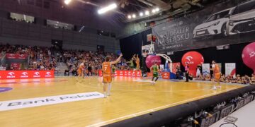 Przeciwnik słabiutki, Zastal skuteczny i jest pierwsza wygrana w PLK Radio Zachód - Lubuskie