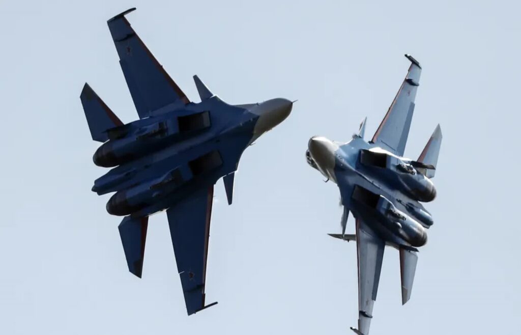 Su-30SM (zdj. ilustracyjne) Fot. PAP/EPA/SERGEI ILNITSKY