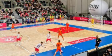 Polacy świetni, ale nieskuteczni - z remisu zadowolona tylko Holandia 6 Polacy świetni, ale nieskuteczni - z remisu zadowolona tylko Holandia Radio Zachód - Lubuskie