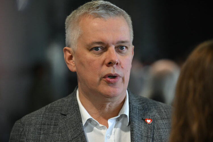 Zatrzymani Ukraińcy, którzy szpiegowali dla obcego wywiadu 9 Tomasz Siemoniak, minister koordynator służb specjalnych (PAP/Radek Pietruszka)
