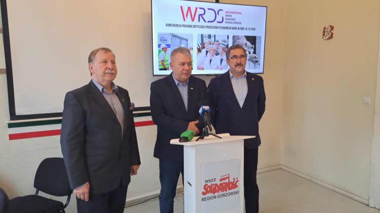 WRDS o sytuacji kadrowej pielęgniarek i problemach w Enei 9 WRDS o sytuacji kadrowej pielęgniarek i problemach w Enei Radio Zachód - Lubuskie