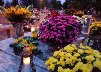 Trwają przygotowania do dnia Wszystkich Świętych 12 fot. A.Dobosiewicz