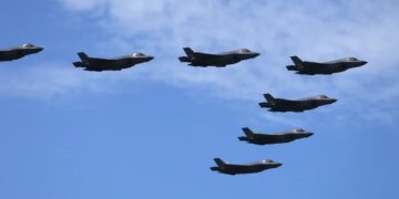 Myśliwce F-35. Fot. PAP/EPA/ JEON HEON-KYUN