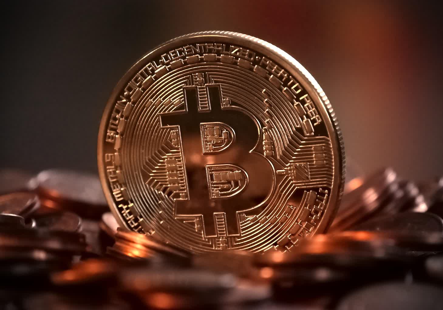 Bitcoin bije rekord. Kryptowaluta najdroższa w historii
