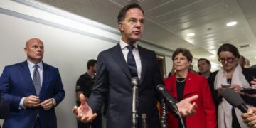 Mark Rutte Fot. PAP/EPA/JIM LO SCALZO