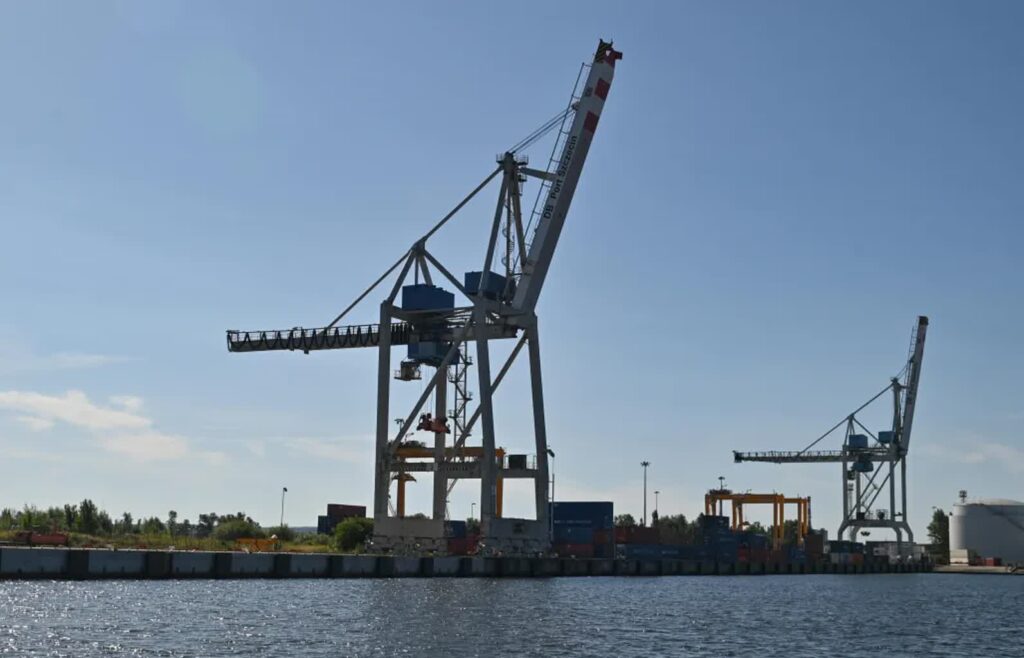 Port w Szczecinie. Fot. PAP/Marcin Bielecki
