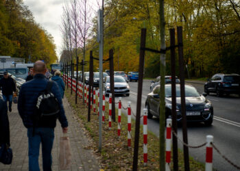 W weekend dodatkowe kursy MZK do cmentarza przy ul. Wrocławskiej Radio Zachód - Lubuskie