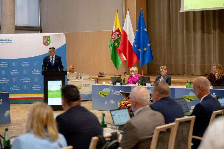 Trzecia Droga zamknięta. Radni o zmianach w sejmiku 9 Posiedzenie sejmiku województwa lubuskiego (fot. Krzysztof Filmanowicz)