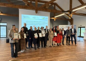 Lubuskie Perły Turystyki przyznane. Zielona Góra z szansą w przyszłym roku 13 Lubuskie Perły Turystyki przyznane. Zielona Góra z szansą w przyszłym roku Radio Zachód - Lubuskie