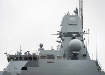 Okręt wojenny Niels Juel Fot. PAP/EPA/EMIL HELMS