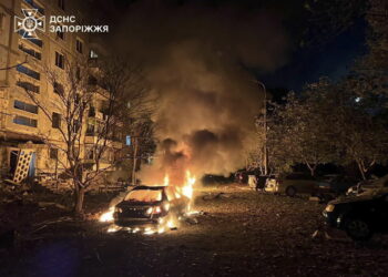 Rosję zaatakowało kilkaset dronów 14 Zaporoże na Ukrainie - zdjęcie ilustracyjne (PAP/EPA/STATE EMERGENCY SERVICE / HANDOUT)