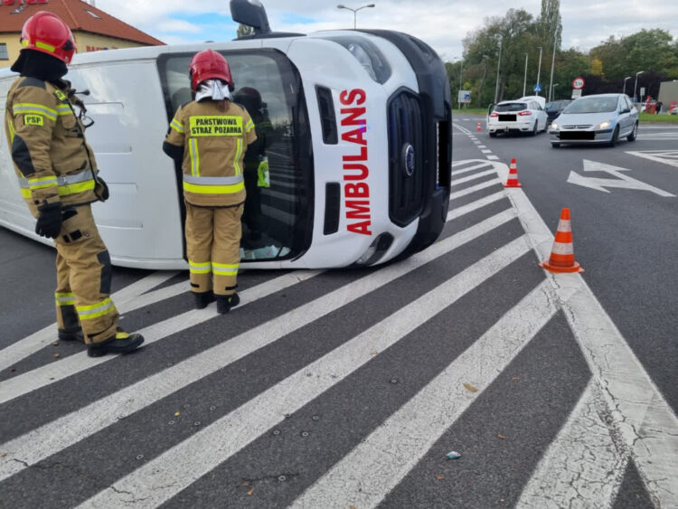 Zderzenie karetki i forda w Kostrzynie Radio Zachód - Lubuskie
