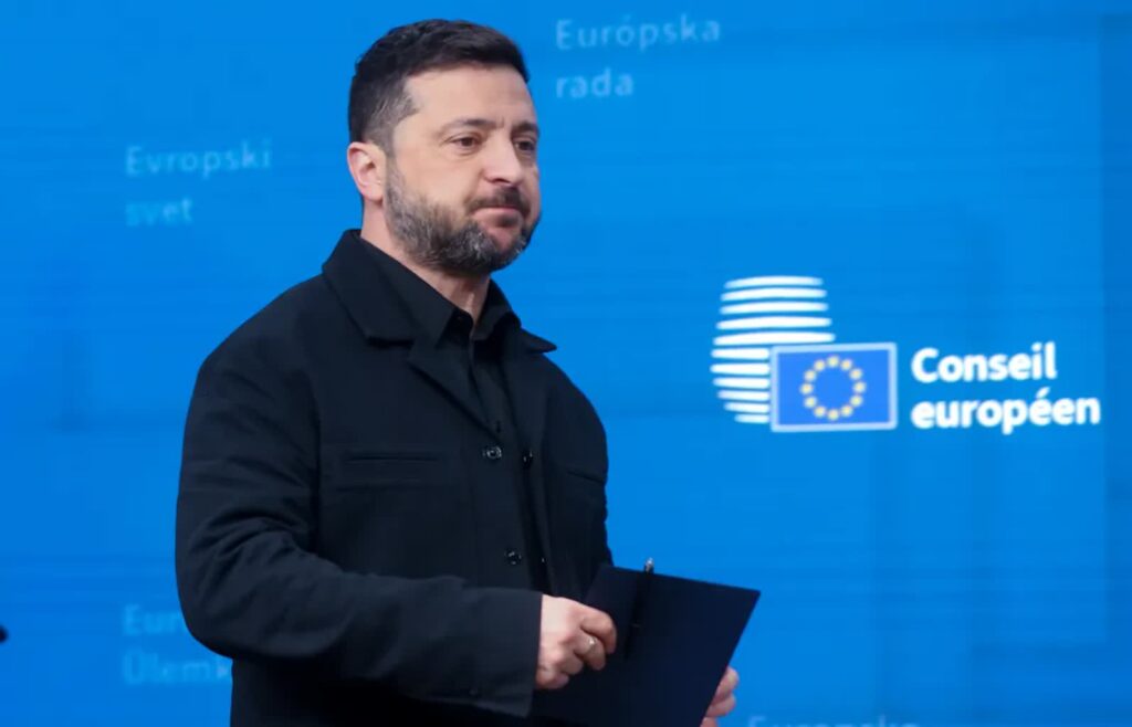 Zełenski: sankcje na rosyjski sektor energii jednym z efektów mojego spotkania z Trumpem 3 Wołodymyr Zełenski Fot. PAP/EPA/OLIVIER HOSLET