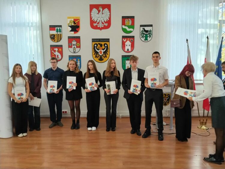 Żagański powiat docenia zdolnych uczniów 9 fot. K.Gonera