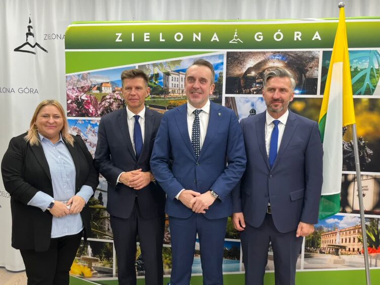 Prezydent Pabierowski o deregulacji 9 Prezydent Pabierowski o deregulacji Radio Zachód - Lubuskie