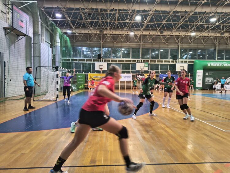 Akademiczki wracają do gry i liczą na punkty 9 fot. Jakub Lesiński