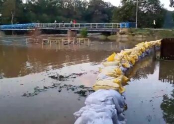 Remont szprotawskich wałów przeciwpowodziowych 14 Szprotawa - powódź