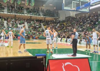 Zastal po porażce - za dużo błędów i to niepotrzebnych... 11 Zastal po porażce - za dużo błędów i to niepotrzebnych... Radio Zachód - Lubuskie