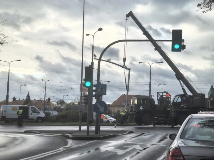 Poważna kolizja na rondzie Santockim Radio Zachód - Lubuskie