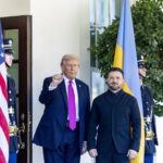 Wołodymyr Zełenski (P) i Donald Trump (L). Fot. EPA/SHAWN THEW