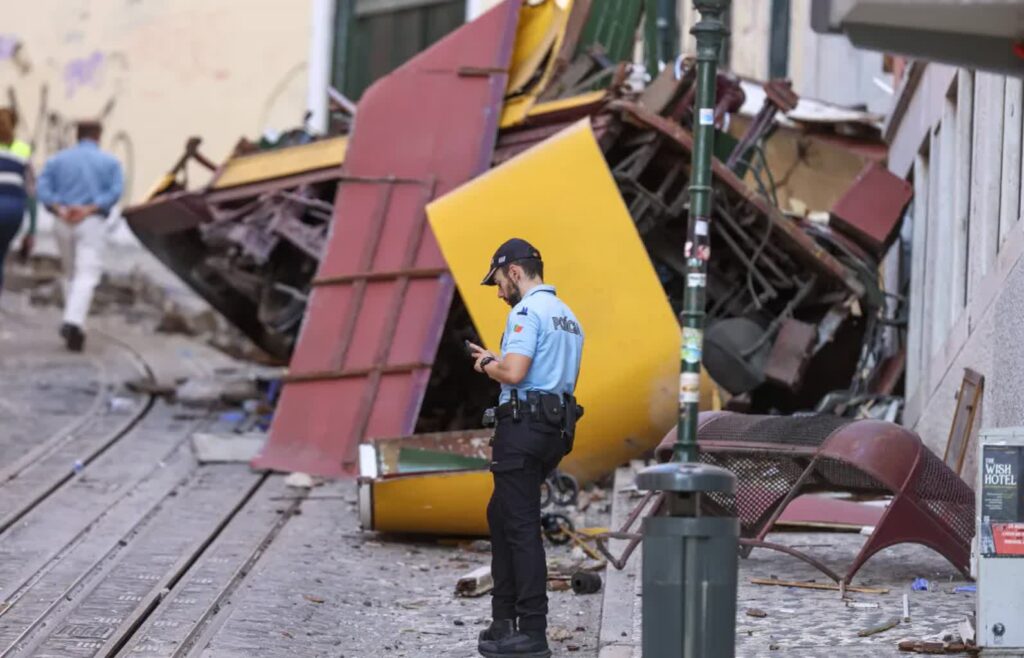 Miejsce wypadku Fot. PAP/EPA/TIAGO PETINGA