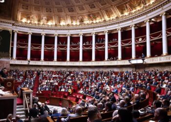 Parlament Francji (zdjęcie ilustracyjne). Fot. EPA/YOAN VALAT