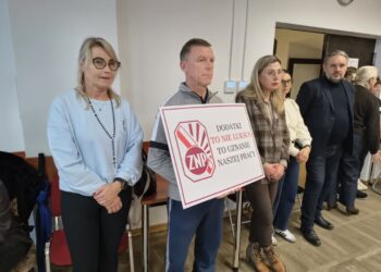 ZNP: gorzowscy wychowawcy dostają za pracę najmniej w województwie 17 ZNP: gorzowscy wychowawcy dostają za pracę najmniej w województwie Radio Zachód - Lubuskie