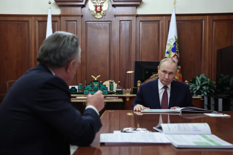 PAP/EPA/ALEXANDER KAZAKOV/SPUTNIK/KREMLIN POOL