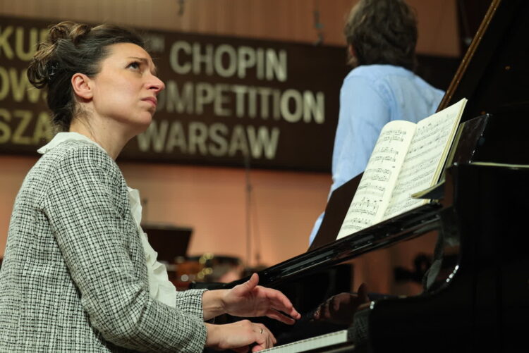 Konkurs Chopinowski. Uczestnicy zaczną od etiud, nokturnów i ballad 9 WARSZAWA XIX KONKURS CHOPINOWSKI. Rosyjska pianistka, zwyciężczyni XVI Konkursu Chopinowskiego Yulianna Avdeeva. Fot. PAP/Szymon Pulcyn