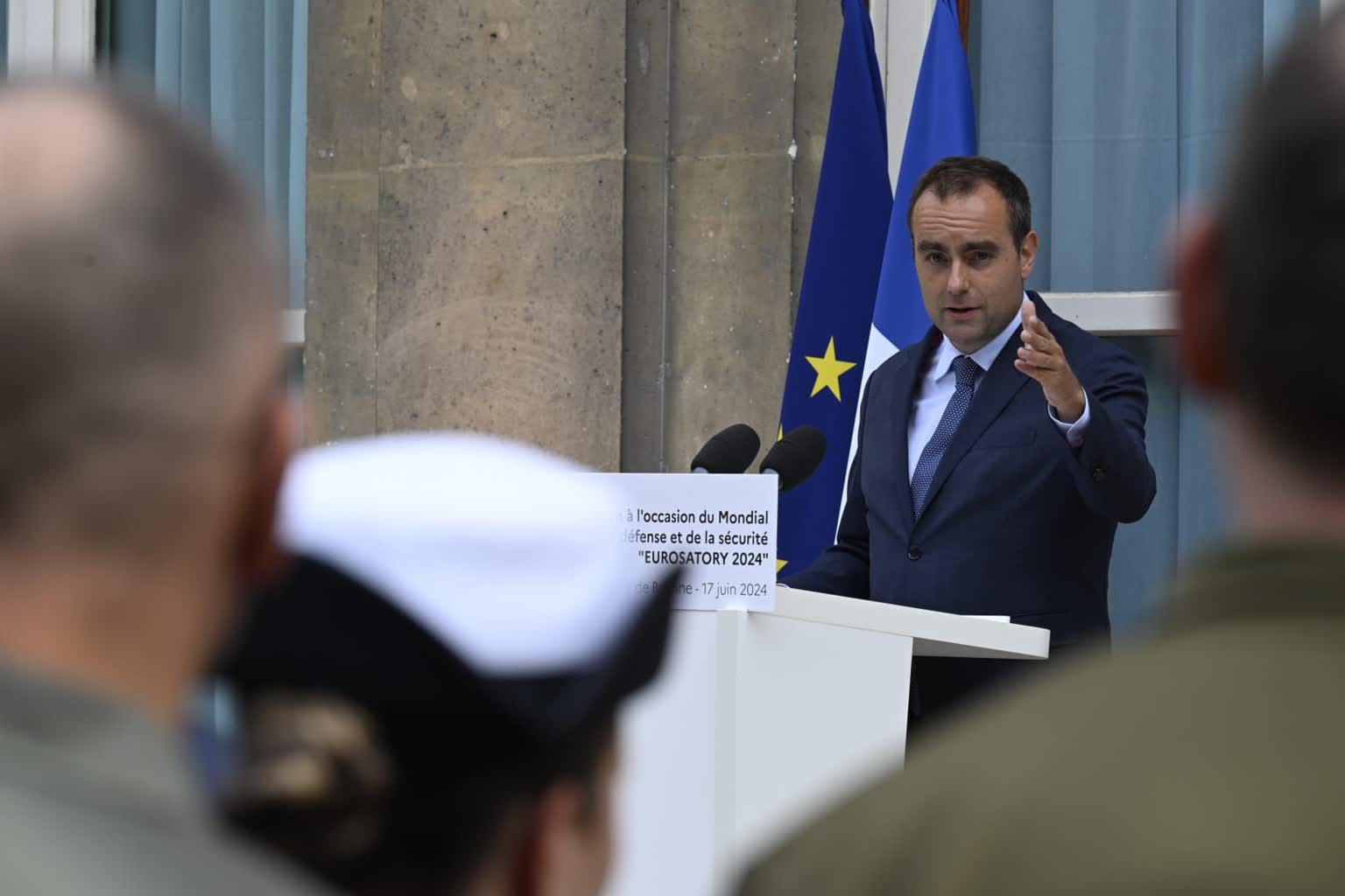 Ekspert o sytuacji we Francji